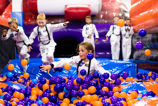 Hoe uw trampolinepark op de markt brengen en laten groeien