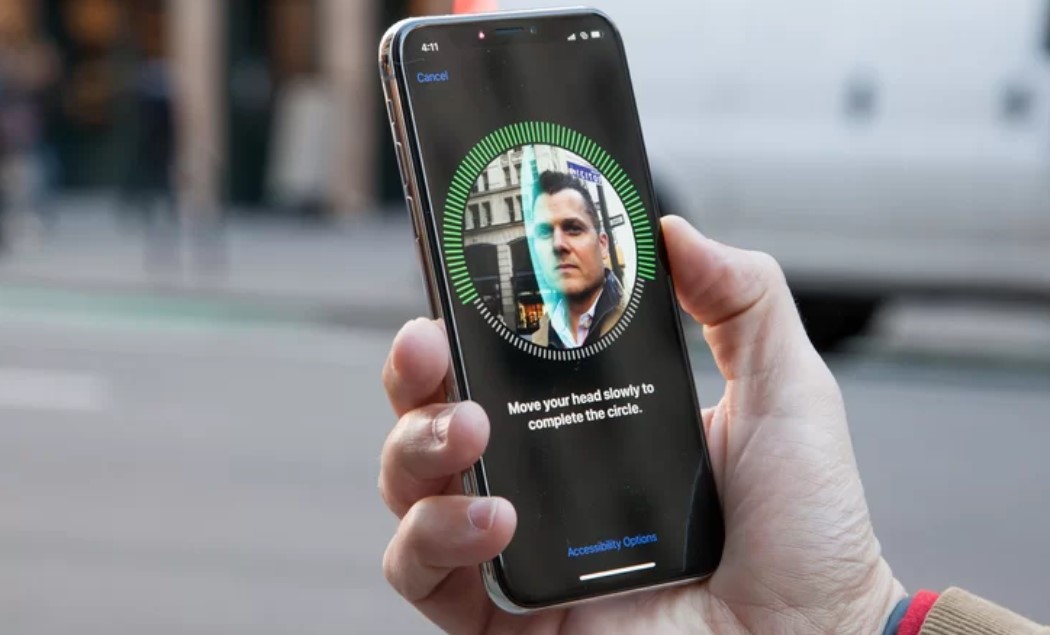 iPhone facial recognition scanner